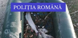 Cercetați după ce au fost prinși cu barca la pescuit. Bărbații au fugit de oamenii legii