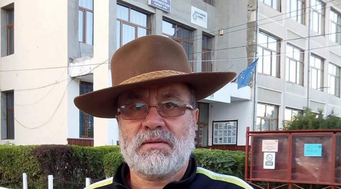 Fost consilier local, angajament cu fosta Securitate! Și-a turnat colegii de liceu că jucau poker!