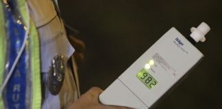 Tânăr prins băut la volan. Alcoolemie de aproape 1 la mie