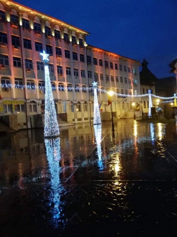 FB_IMG_1575016557622-696x928