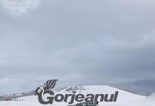 Încă o zi cu cozi kilometrice pe drumul spre Rânca