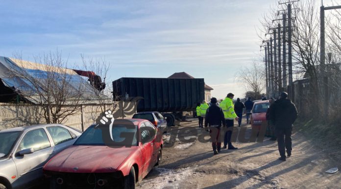 Descinderi la „colecționarii” de fiare vechi din Strehaia!