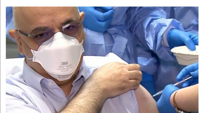 Șeful DSU, Raed Arafat, s-a vaccinat anti-COVID-19!