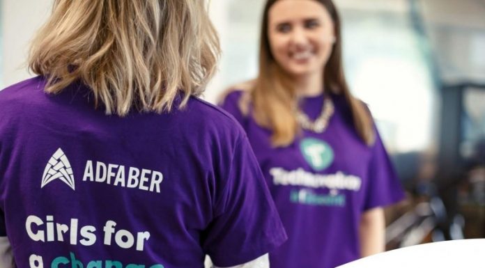 Au început înscrierile la Technovation Girls 2021