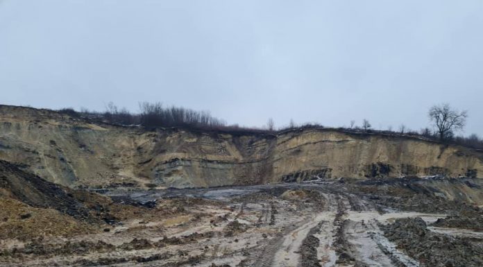 Cer anularea acordului de mediu pentru o microcarieră din Gorj. „Se devastează mediul și peisajul din comună”