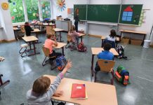 Numărul maxim de elevi din clasele de-a IX-a, micșorat. Planurile de școlarizare, refăcute până la începutul lunii februarie