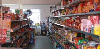 A furat mai multe pachete cu cafea. Dosar penal!