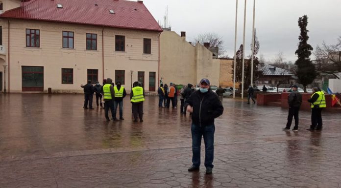 Doar 30 de protestatari la acțiunea de pichetare a minerilor