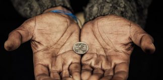 REVOLTĂTOR! Ajutor social de 15 lei, pentru o familie din Albeni!