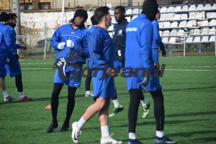 Încă două amicale pentru panduri