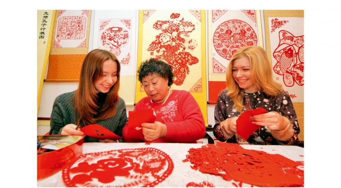 Noi expoziții digitale la Muzeul Județean Gorj