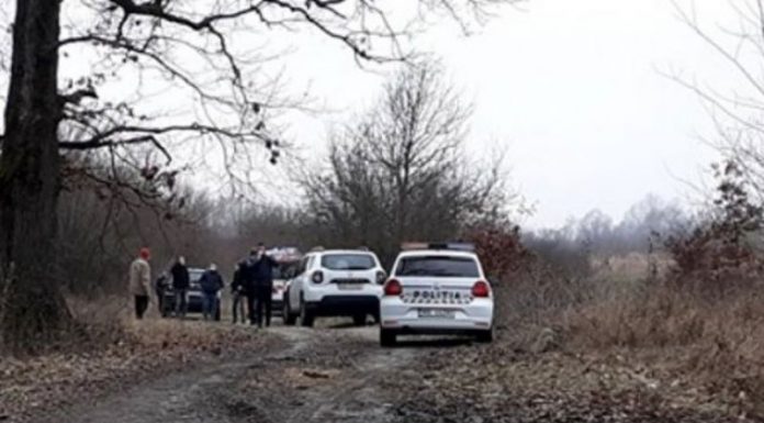 Taximetrist găsit mort în mașină într-o pădure