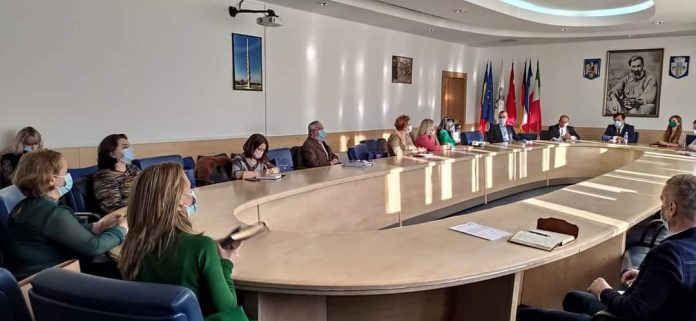 Romanescu: „Suntem pregătiți pentru începerea cursurilor în orice scenariu”