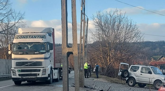 Un bătrân rănit în accidentul de pe centură