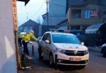 Mașină de poliție, tamponată in Piața Mică a municipiului
