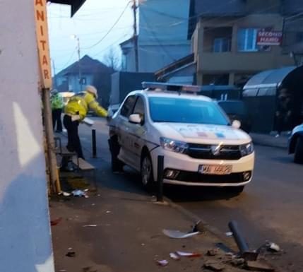 Mașină de poliție, tamponată in Piața Mică a municipiului