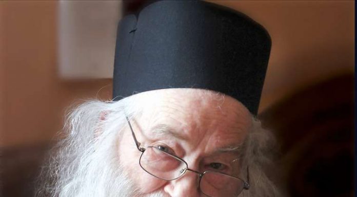 Duhovnicul şi…Clipa «Lecţiei» de Viaţă! – În vremuri tulburi, Părintele Iustin Pârvu este prezent!