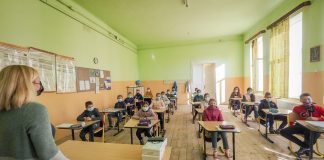 Orele remediale încep pe 8 martie