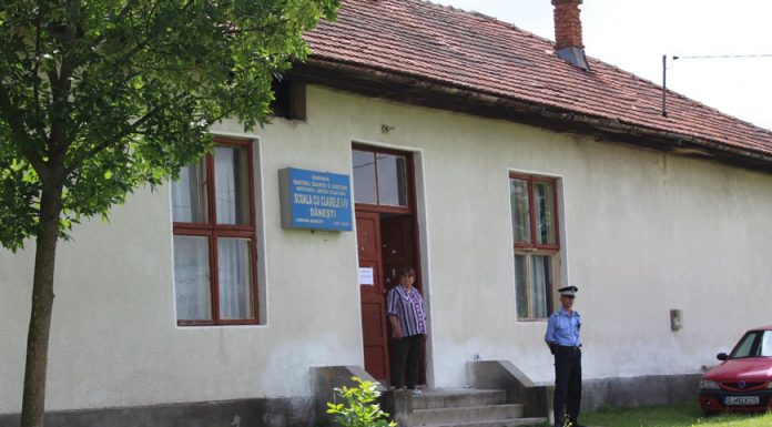 Patru cazuri de Covid la Dănești! Nu toți elevii revin la școală