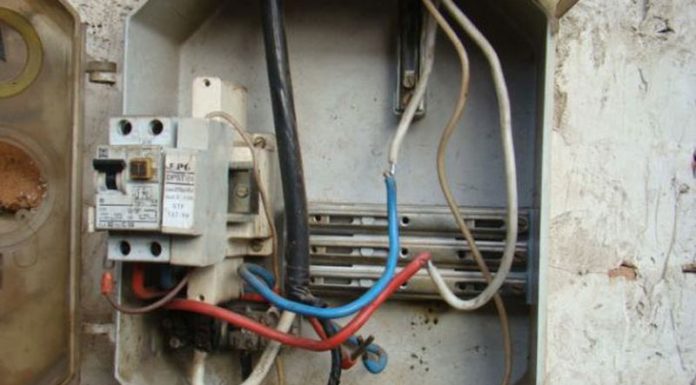 Racordat ILEGAL la rețeaua electrică. DOSAR PENAL!