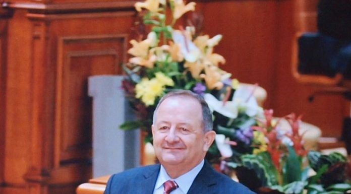 Morega lucrează la un plan de reducere a posturilor din administrația centrală!