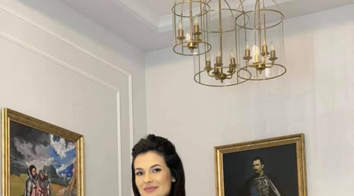 Olguța Berbec a născut. Ce nume va purta fetița!