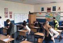 Decizia finală privind redeschiderea școlilor, anunțată astăzi