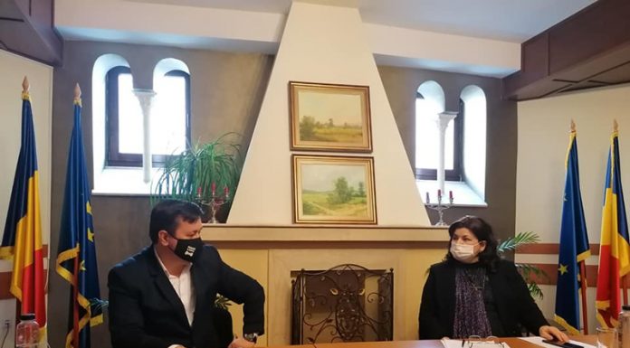 Romanescu a semnat contractul de finanțare pentru reabilitarea Școlii Gimnaziale ,,Constantin Săvoiu”