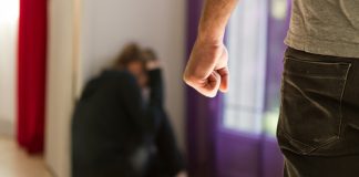 Și-a bătut fosta soție de Dragobete. Bărbatul a ajuns în arestul IPJ Gorj