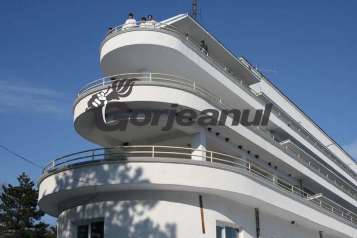 Spitalul de Pneumoftiziologie din Dobrița angajează un asistent medical