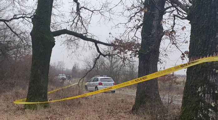 Taximetrist găsit mort în mașina sa în pădurea de la Drăgoieni!