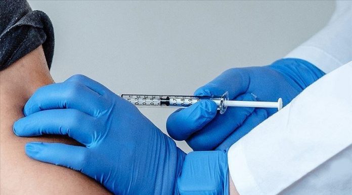 Patru centre pentru vaccinarea profesorilor în Gorj