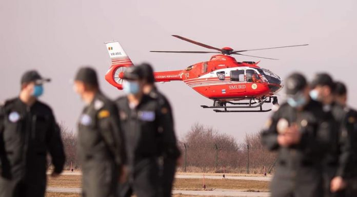 Trei noi elicoptere pentru SMURD