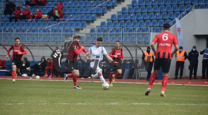 Minteuan a refuzat să vorbească la Târgu-Jiu