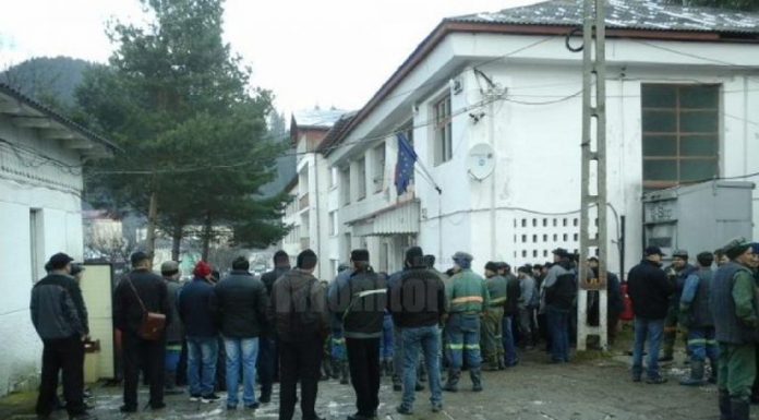 Minerii de la CNU, în grevă