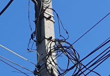Război declarat cablurilor de pe stâlpii din Motru