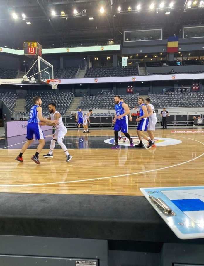 Una caldă, alta rece pentru echipa de baschet