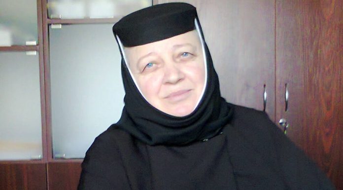 Sincere felicitări cu ocazia zilei de naștere, Preacuvioasă Maică Stareță Marina Gligor Stavrofora!