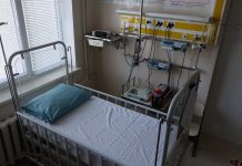 Tânăr de 35 de ani din Drăgoieni, internat ieri la ATI Târgu Jiu, mort de Covid! Avea plămânii afectați peste 90%