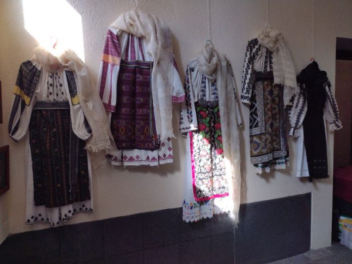 Expozitie de arta populara la CJCPCT Gorj (2)
