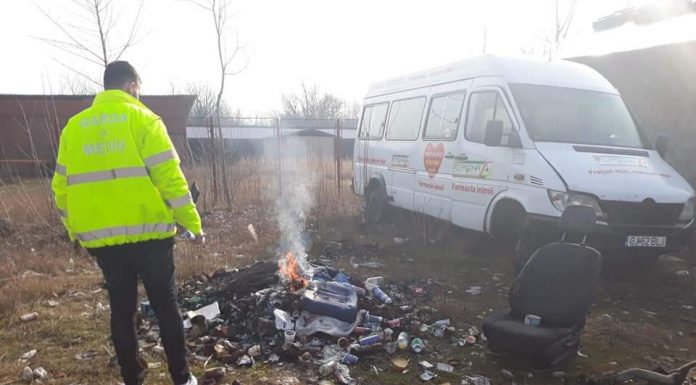 Firmă de transport din Târgu Jiu, amendată pentru arderea gunoaielor