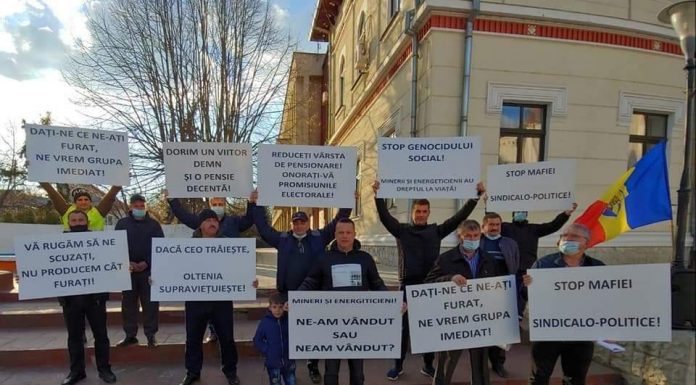 Proiectul de reducere a vârstei de pensionare a mai trecut de o comisie!