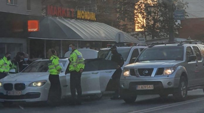 Video: BMW de Mehedinți oprit de mascați la Mondial! Suspiciuni de droguri și arme albe