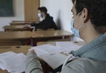 Au început orele remediale