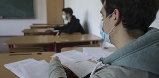 Au început orele remediale