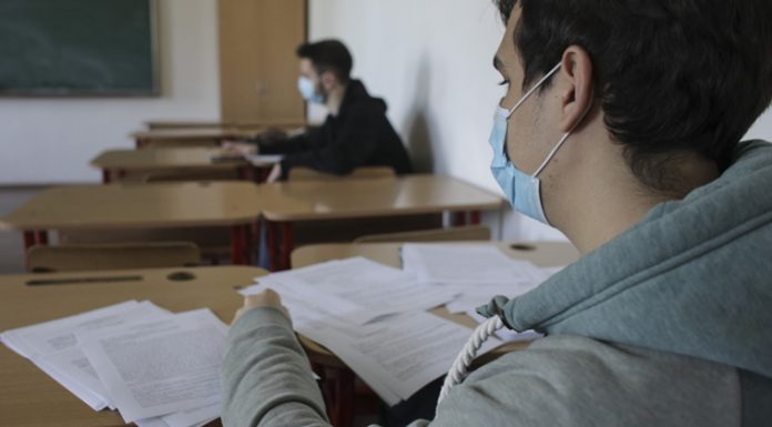 Au început orele remediale