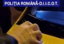 Tânără în arest, după ce a fost prinsă cu un kilogram de droguri. Femeia a adus din Spania cannabisul ascuns în borcane cu cafea