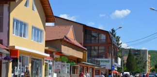 Cât dă o primărie din Gorj pe întreținerea iluminatului public