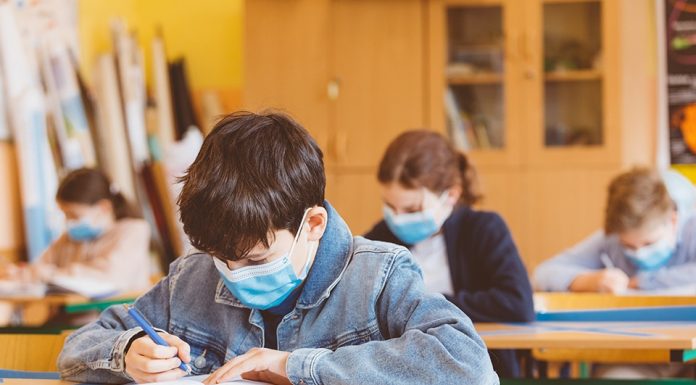 CNSU a abilitat Ministerul Sănătății să elaboreze metodologia pentru aplicarea testelor de salivă în școli