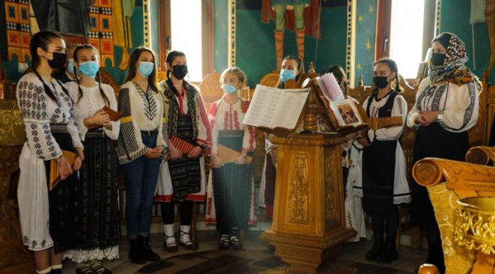 „De drag şi dor de casă”, acțiuni filantropice desfăşurate în Parohia Mătăsari II